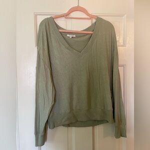 Z Supply green lightweight women’s sweater size large.